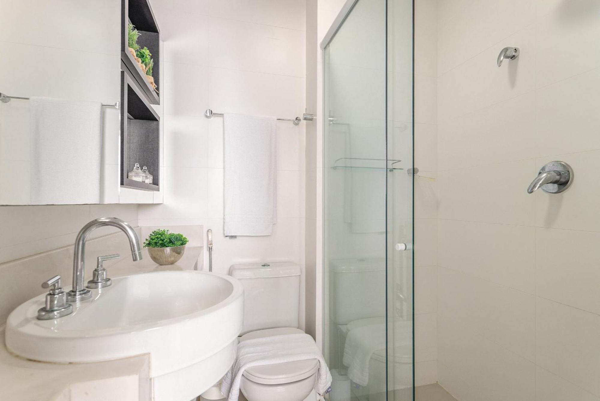 Apartamento De Luxo Com Piscina No Centro Florianopolis